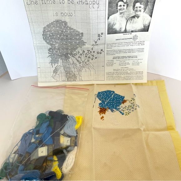 Started Vintage Holly Hobby Cross Stitch Kit - thread & pattern included - Picture 1 of 11